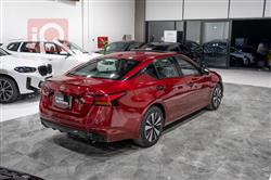 نيسان ألتيما